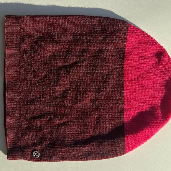 RARE Lululemon 2pack Merino Wool Bordeaux Purple Pink Beanie Hat NWOT - Picture 11 of 15